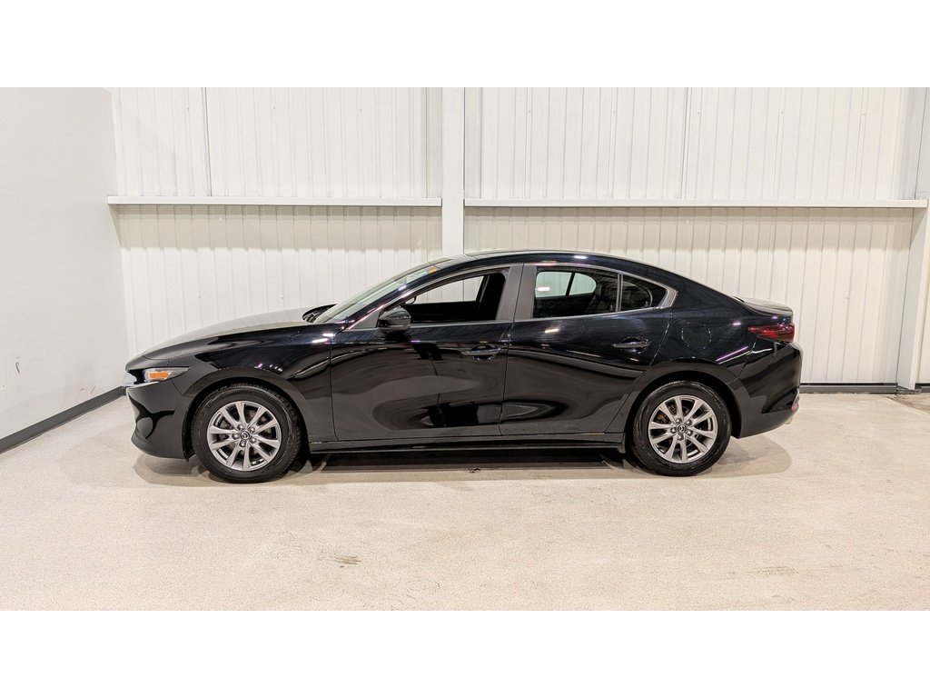 Mazda Mazda3 GS Auto i-ACTIV AWD 2024 Noir Val-David - photo #2