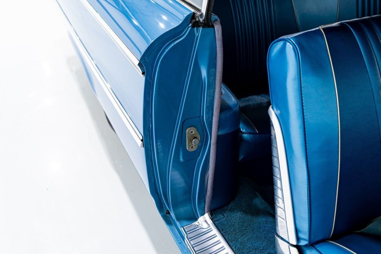 Ford Galaxie 500 *PRIX EN USD* 406 Cu In TriPower 4-Speed Convertible 1963 Bleu Montréal - photo #29