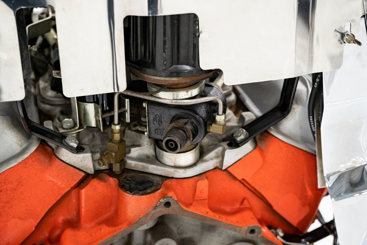 1962 Chevrolet 327/360HP PRIX EN USD | Fuelie Original Factory Motor never installed or stamped Montreal - photo #30