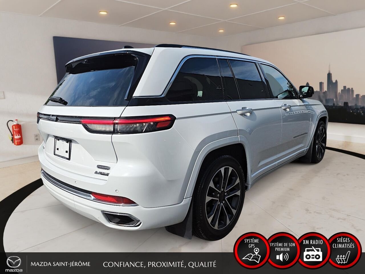 2023 Jeep Grand Cherokee Overland | TOIT PANORAMIQUE | CUIR | 4X4 | White Saint-Jérôme - photo #5