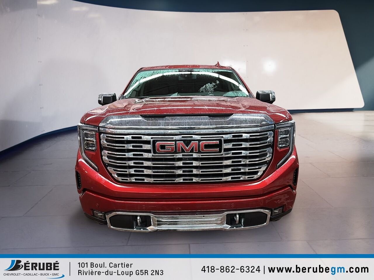 2024 GMC 1500 4RM, CAISSE COURTE, CAB. MULTIPLAC Denali cabine multiplace 4RM 147 po Red Rivière-du-Loup - photo #1
