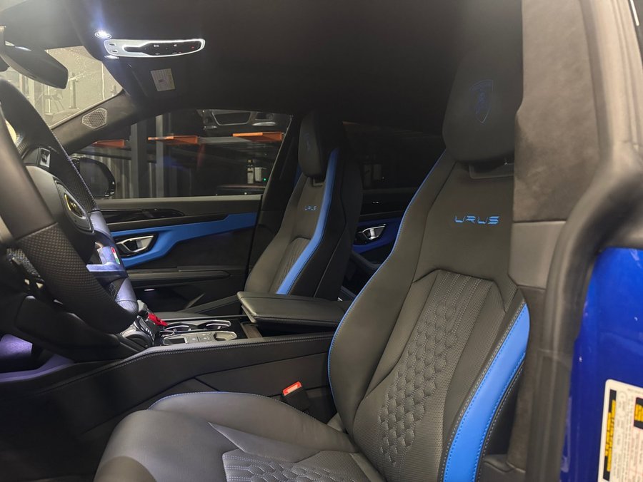 2024 Lamborghini Urus 2024 Blue