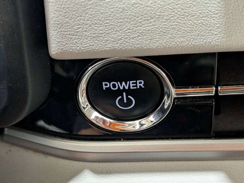 2023 Mitsubishi Outlander Plug-In Hybrid GT S-AWC Red Val-David - photo #21