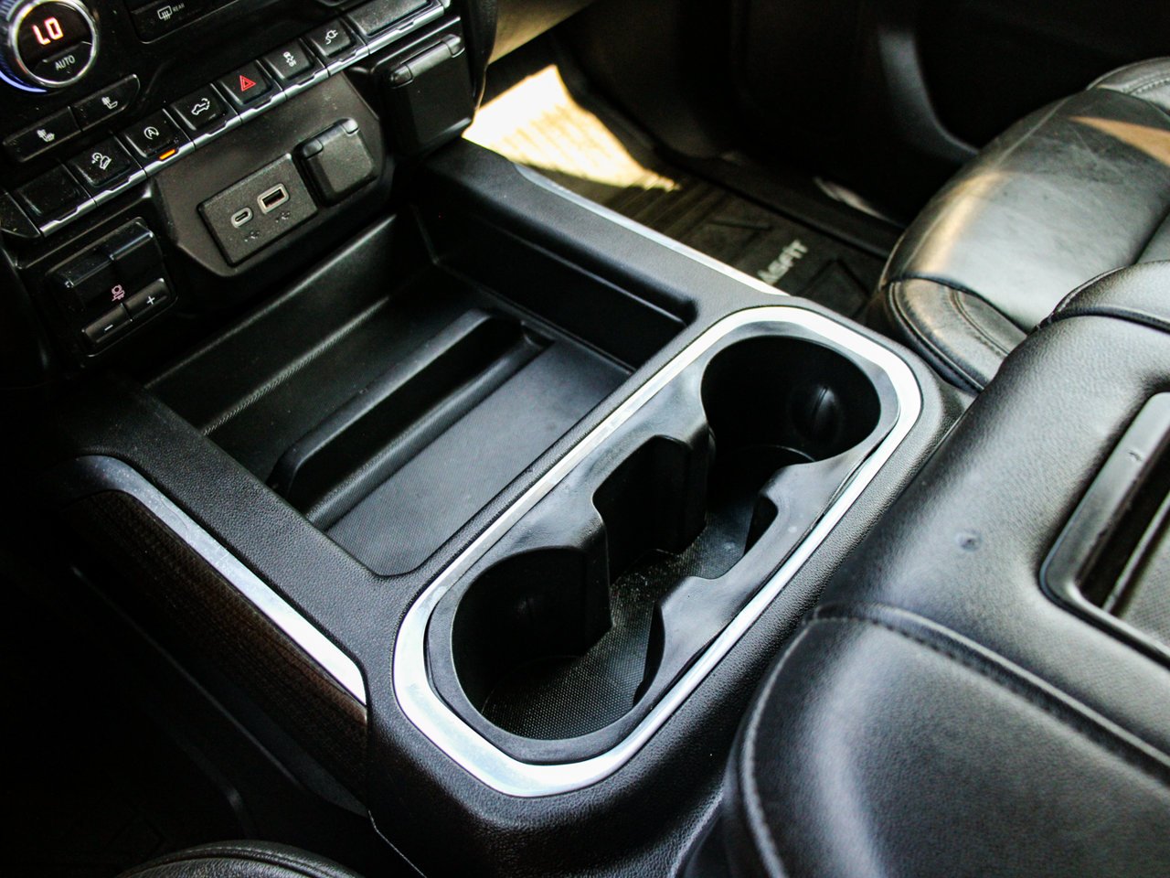 2019 Chevrolet Silverado 1500 4WD Crew Cab 147 RST Grey Sherwood Park - photo #25