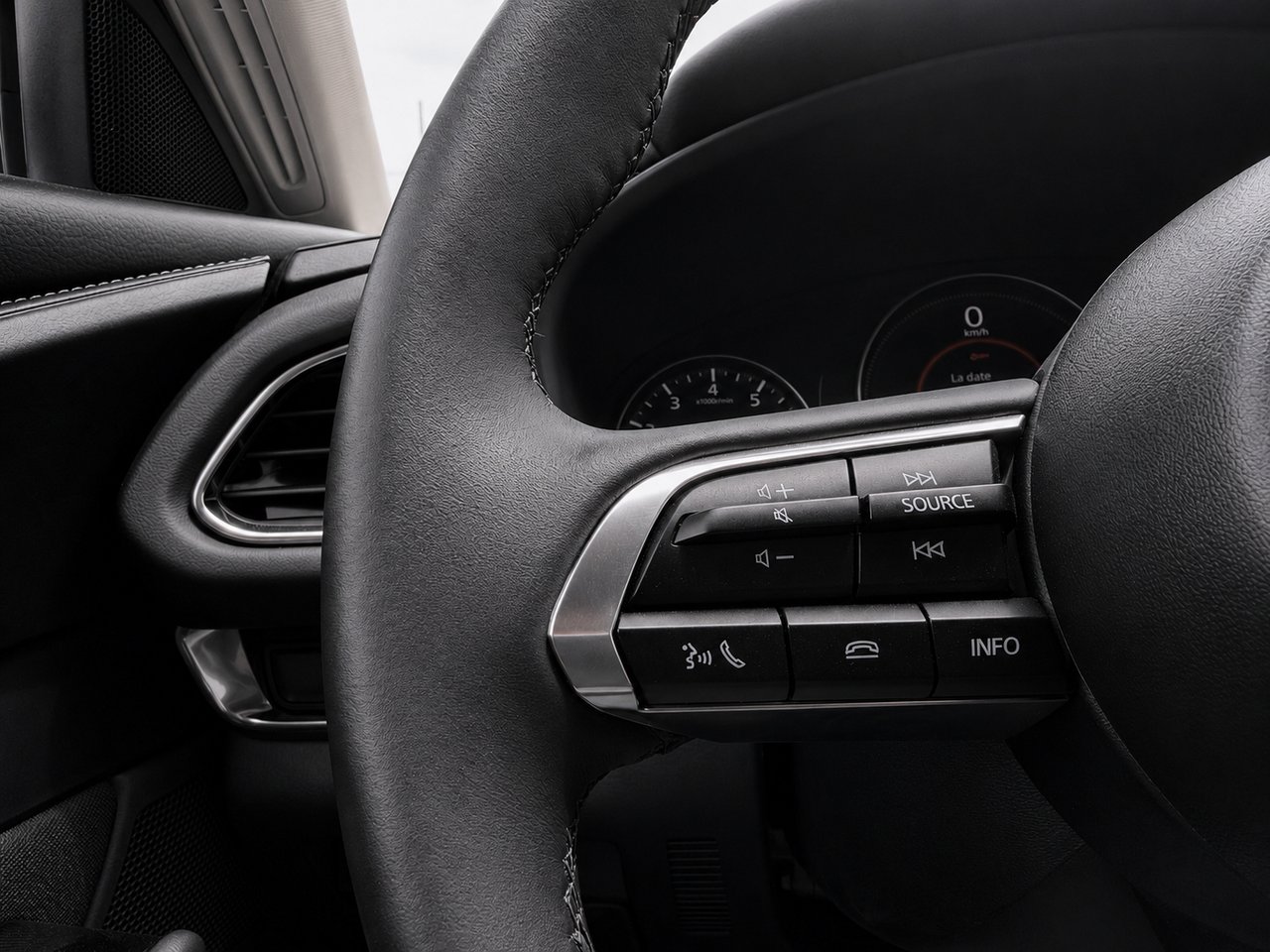 2025 Mazda CX-30 Black Châteauguay - photo #13