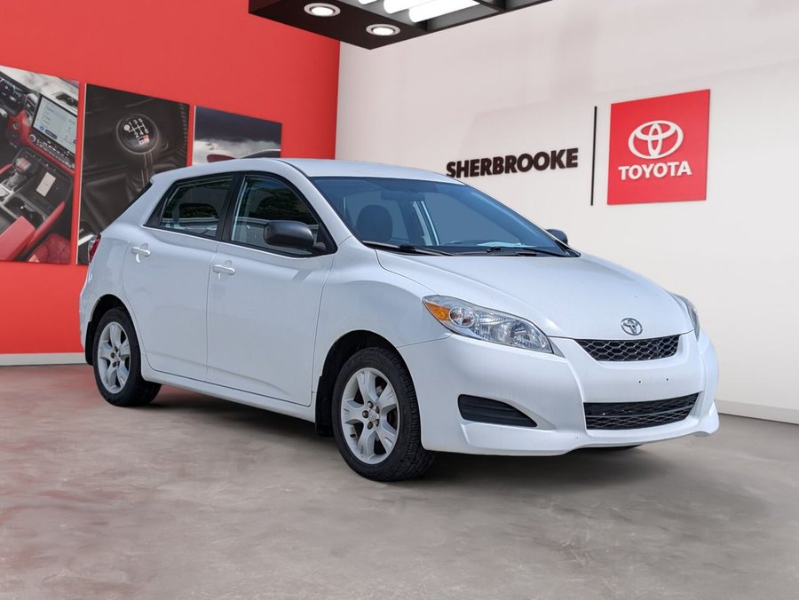 2014 Toyota Matrix 2014 White