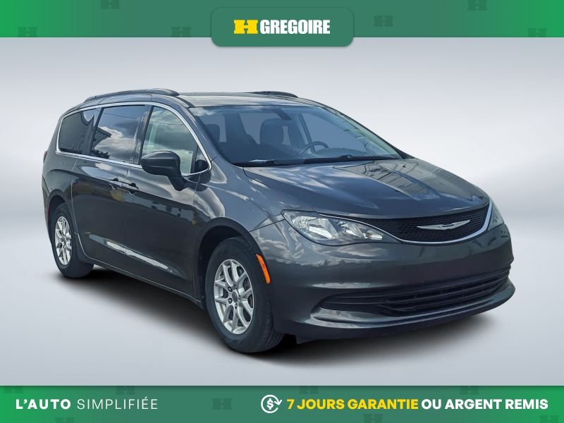 2019 Chrysler Pacifica Grey Laval - photo #0