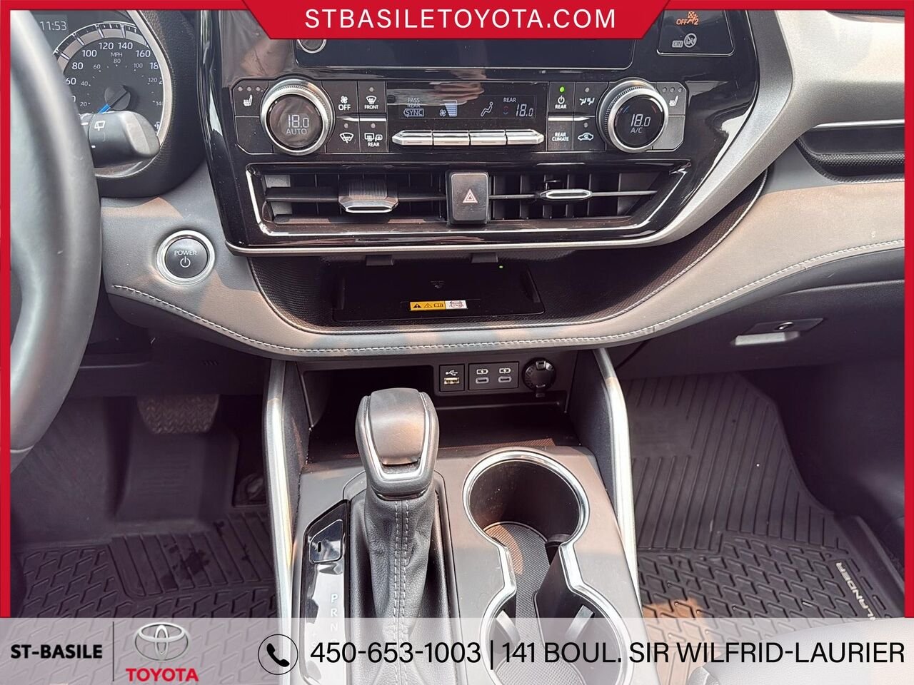 2025 TOYOTA Highlander Hybrid Grey Saint-Basile-le-Grand - photo #16