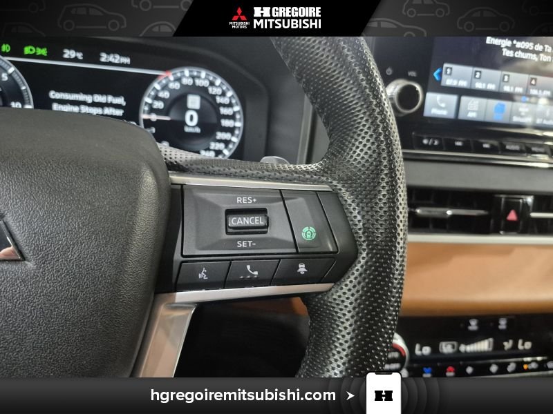 2023 Mitsubishi Outlander Plug-In Hybrid White Blainville - photo #22