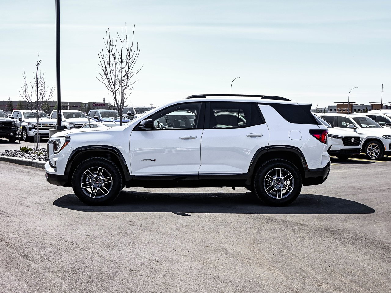 2026 GMC Terrain AWD 4dr AT4 White Sherwood Park - photo #9