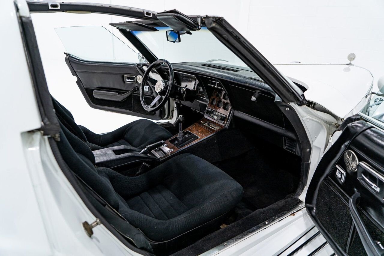 1981 Phillips Motor Car Berlina Coupe Only 1 of 78 produced. Very rare | PRIX EN USD White Montreal - photo #59