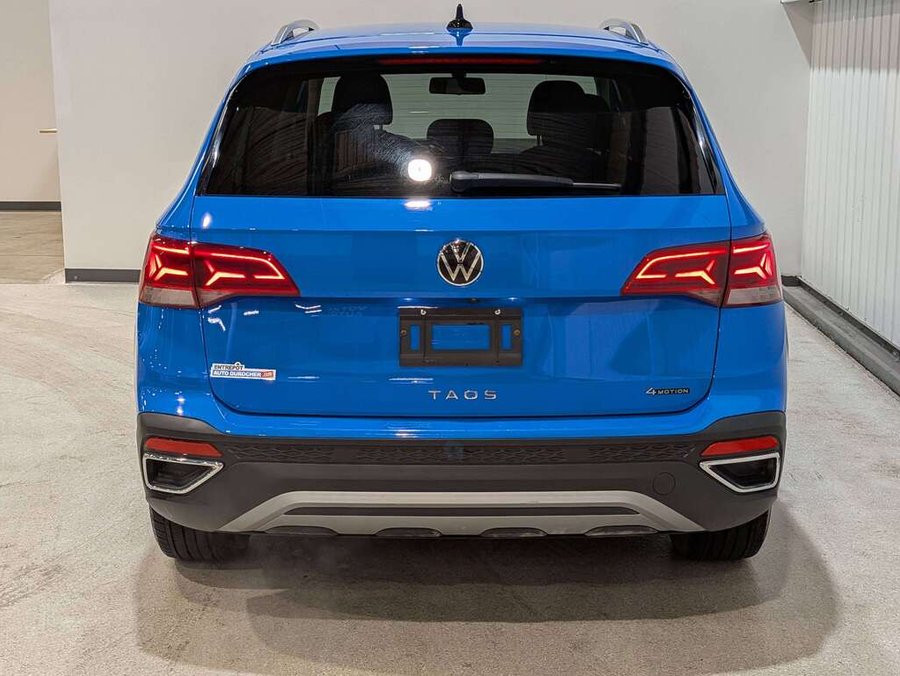 2022 Volkswagen Taos Blue