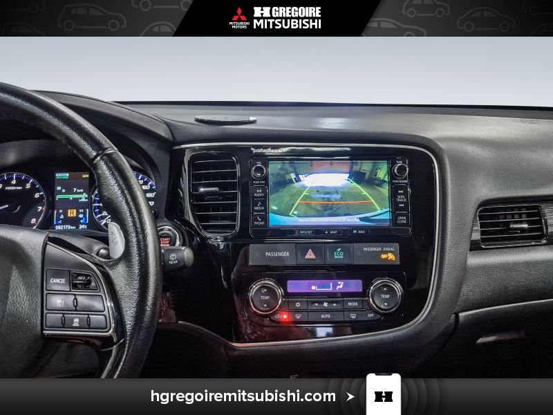 2016 Mitsubishi Outlander White Laval - photo #26