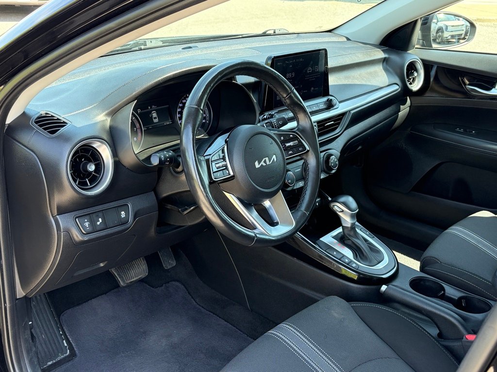 Kia Forte 2022 Noir Gatineau - photo #11