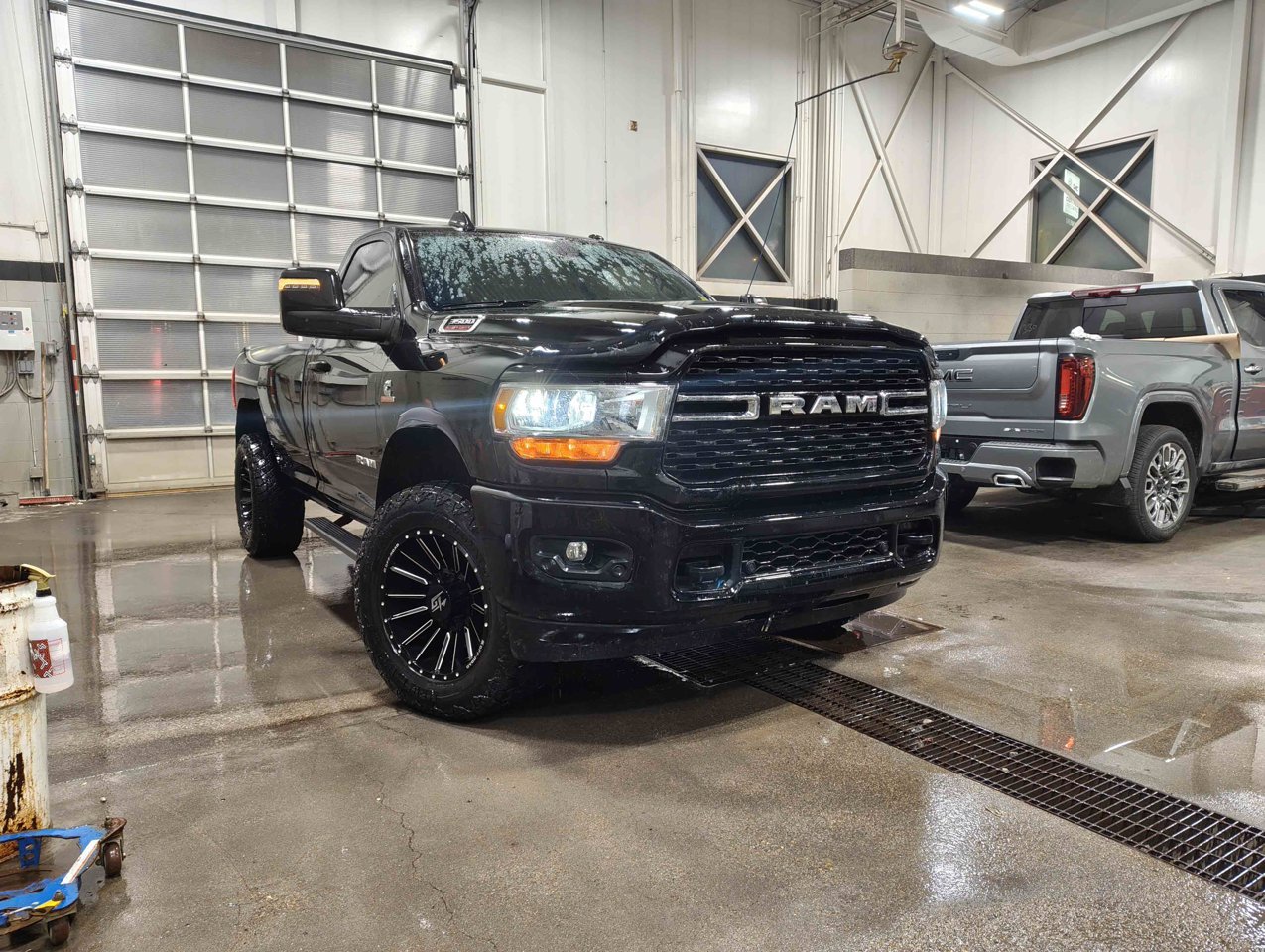 2024 Ram 3500 Big Horn 4x4 Reg Cab 8' Box Black Sherwood Park - photo #1