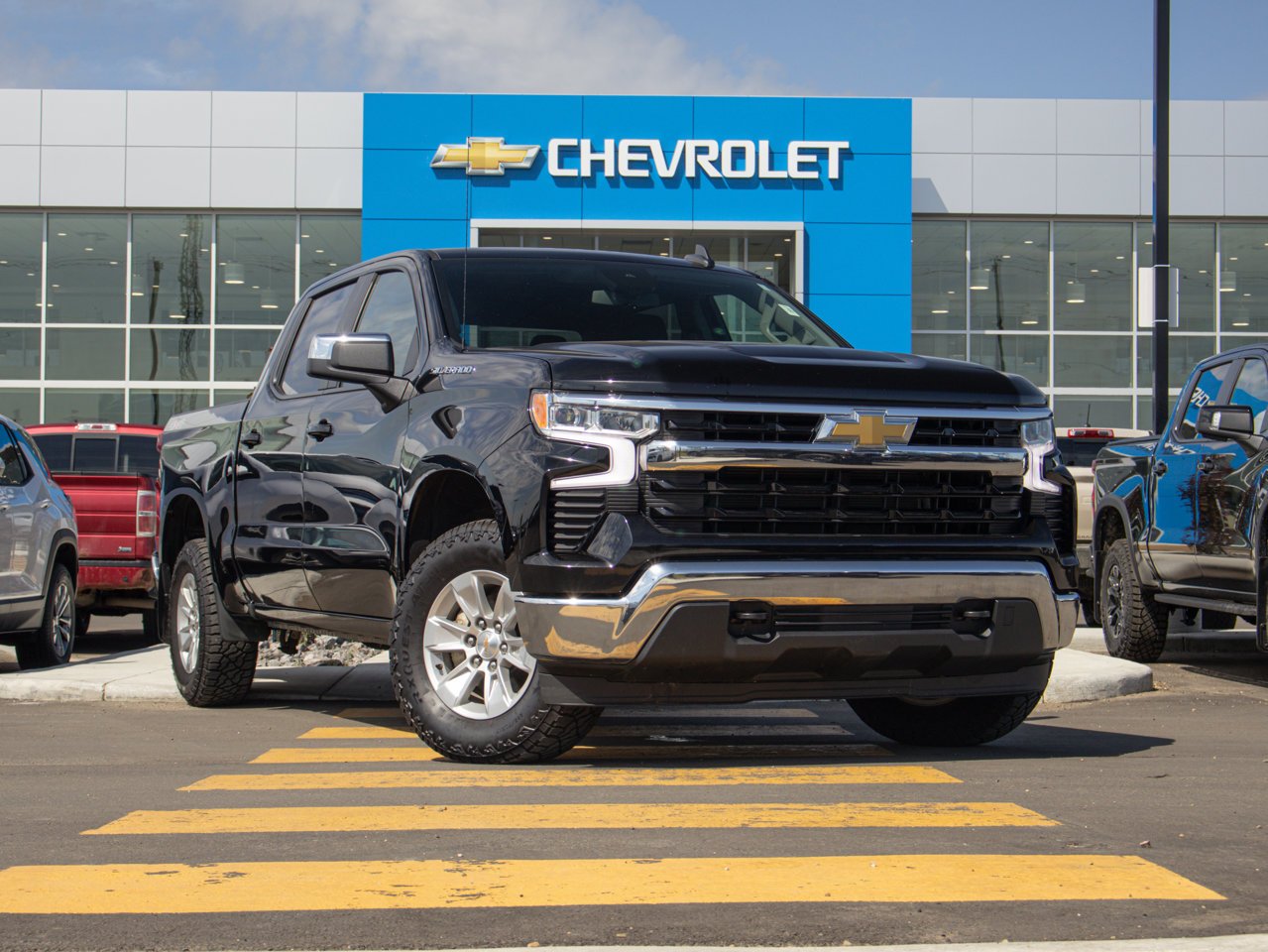 2025 Chevrolet Silverado 1500 4WD Crew Cab 147 LT Black Sherwood Park - photo #13