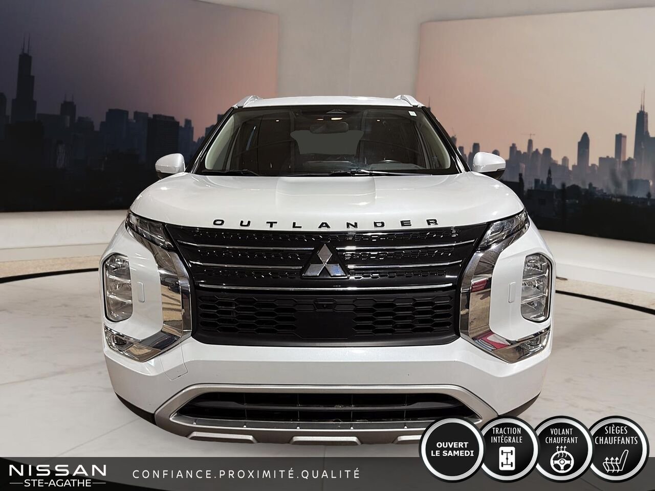 Mitsubishi Outlander 2023 Argent Saint-Jérôme - photo #1