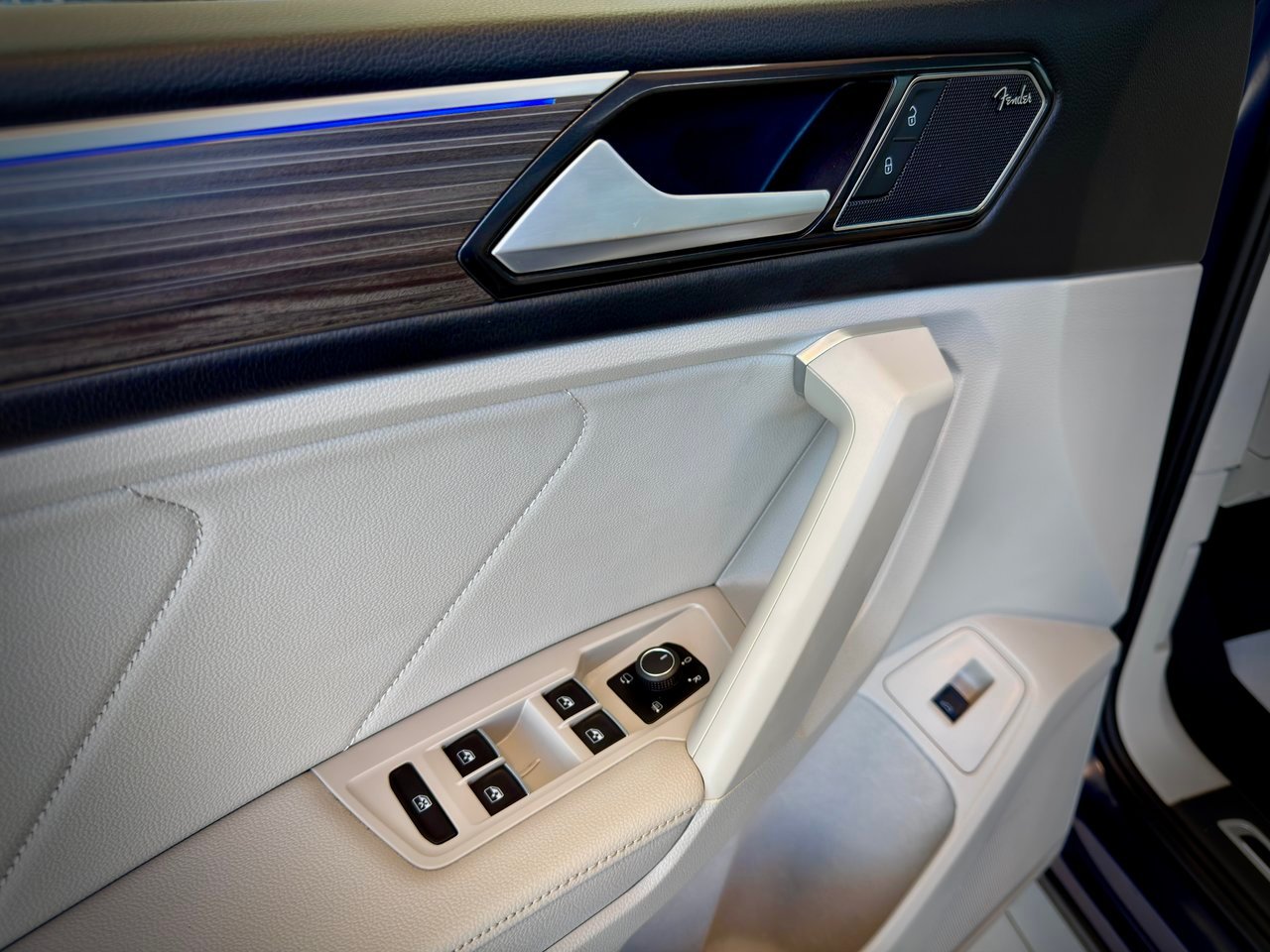 2024 Volkswagen Tiguan Blue Notre-Dame-des-Prairies - photo #38