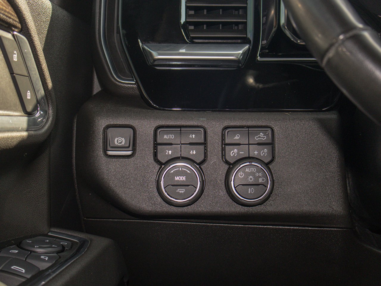 2024 Chevrolet Silverado 2500HD 4WD Crew Cab 159 LT Grey Sherwood Park - photo #21