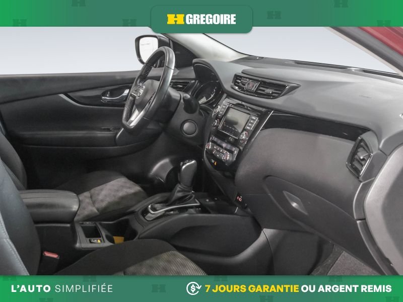 2021 Nissan Qashqai Red Laval - photo #30