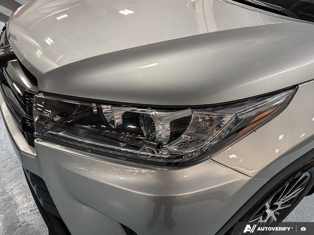 2018 Toyota Highlander 2501260A | SE Silver Edmonton - photo #7