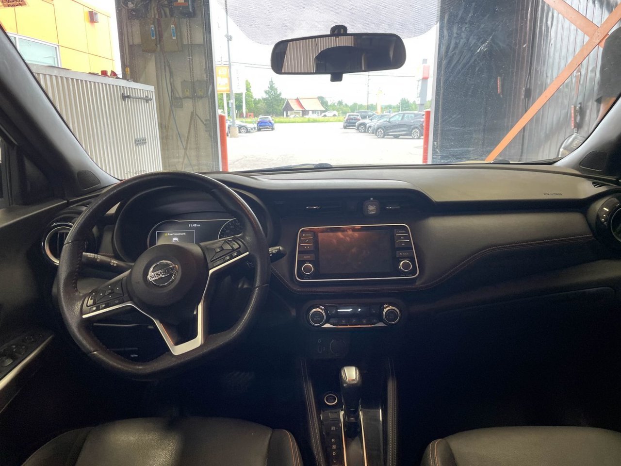 2018 Nissan Kicks SR *SIÈGES CHAUFF* CAM 360 CARPLAY BLUETOOTH USB White Saint-Jérôme - photo #9