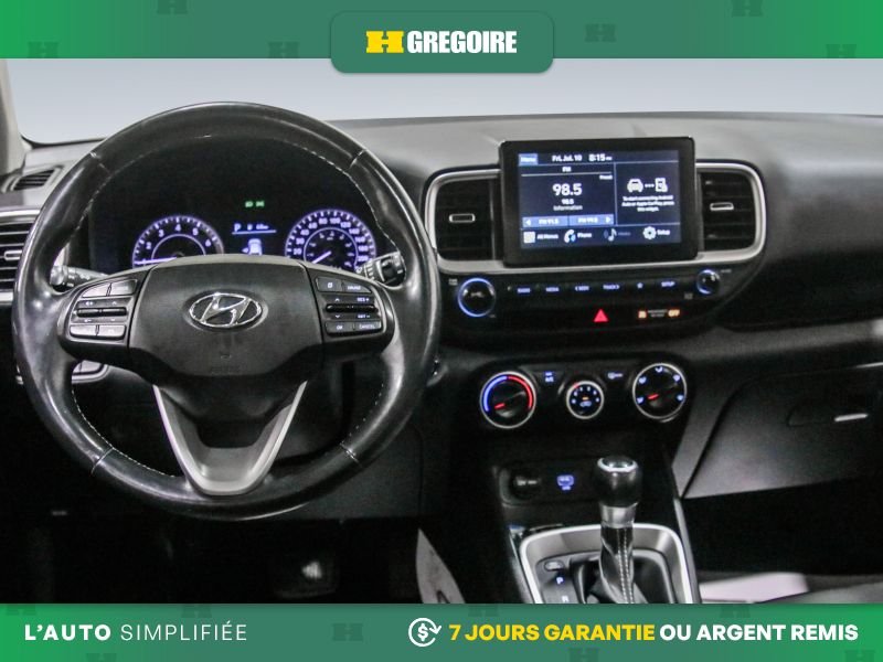 2021 Hyundai Venue Red Laval - photo #18