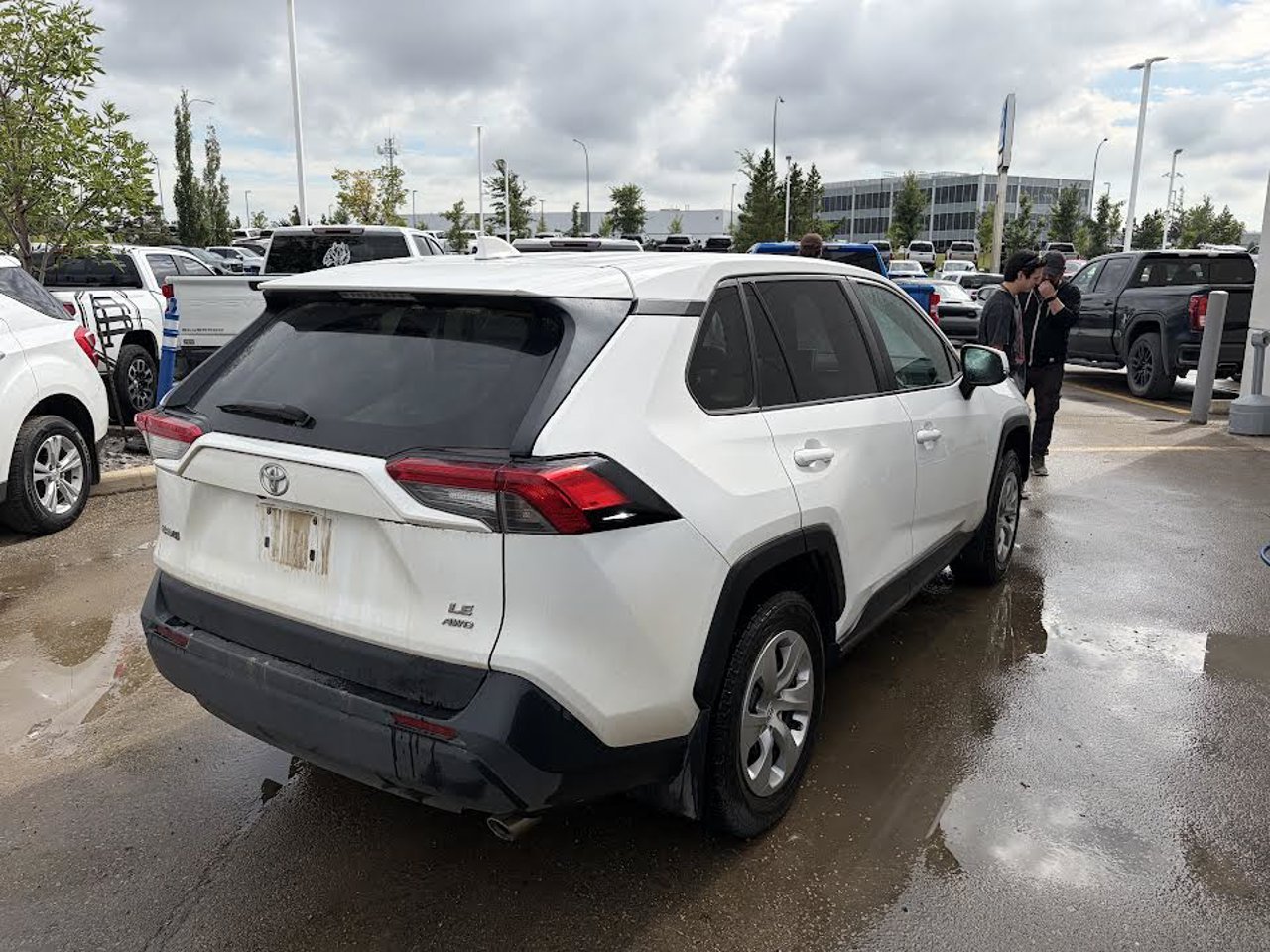 2023 Toyota RAV4 LE AWD White Sherwood Park - photo #4