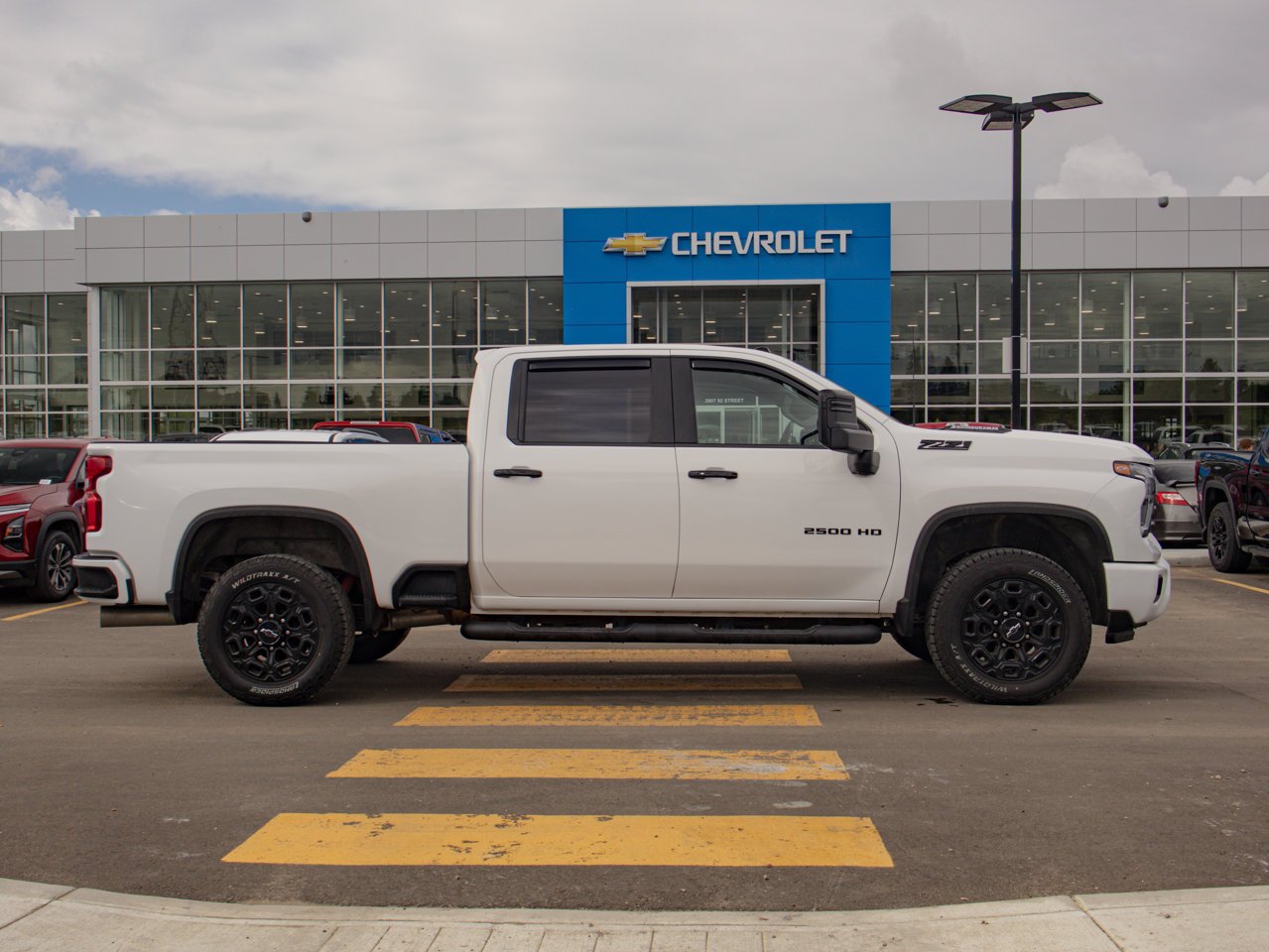 2024 Chevrolet Silverado 2500HD 4WD Crew Cab 159 LT White Sherwood Park - photo #11