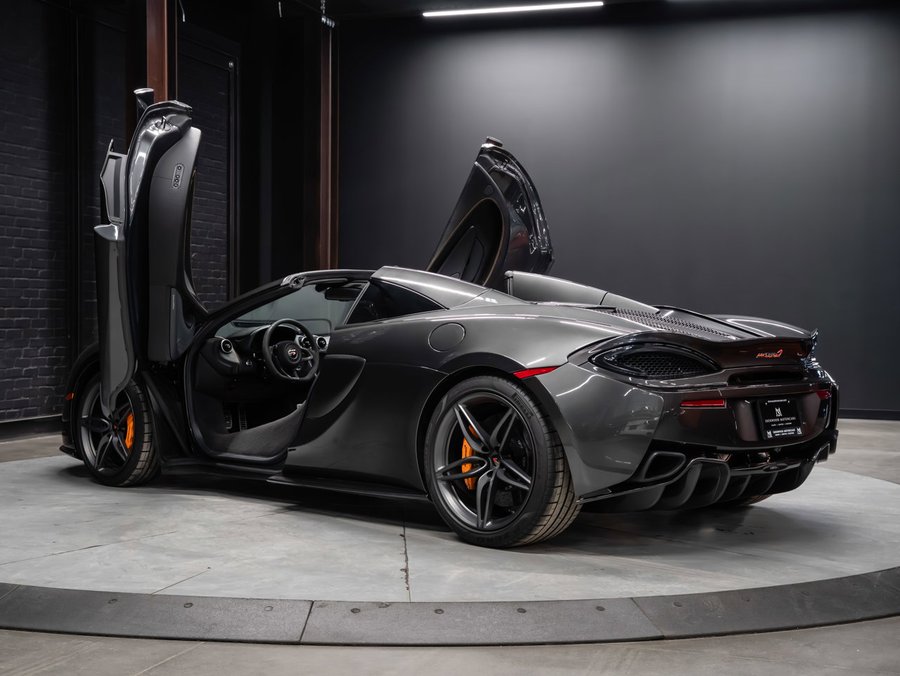 2018 McLaren 570S 2018 Grey