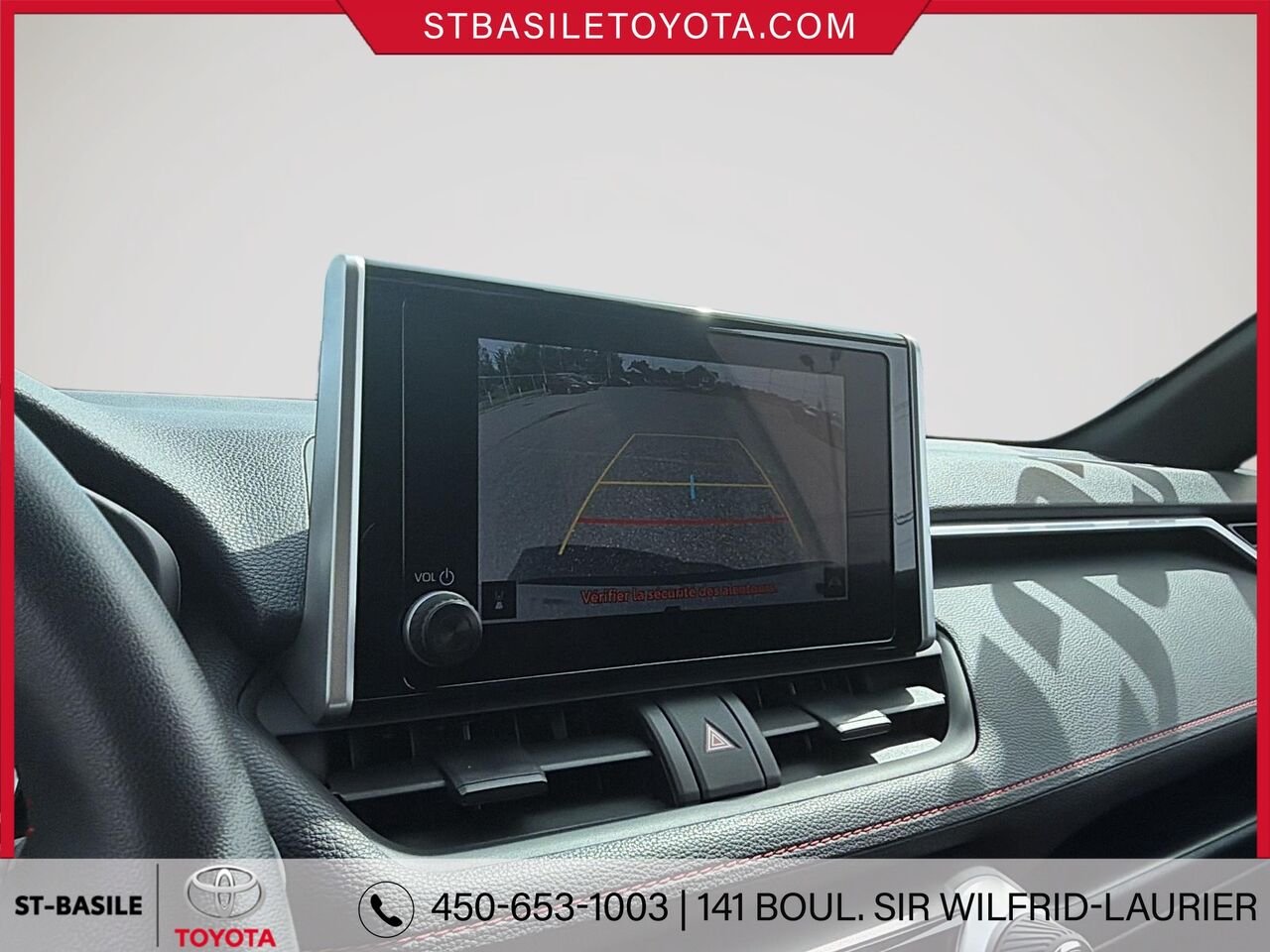 TOYOTA RAV4 PRIME 2024 Ciel argent métallisé Saint-Basile-le-Grand - photo #19