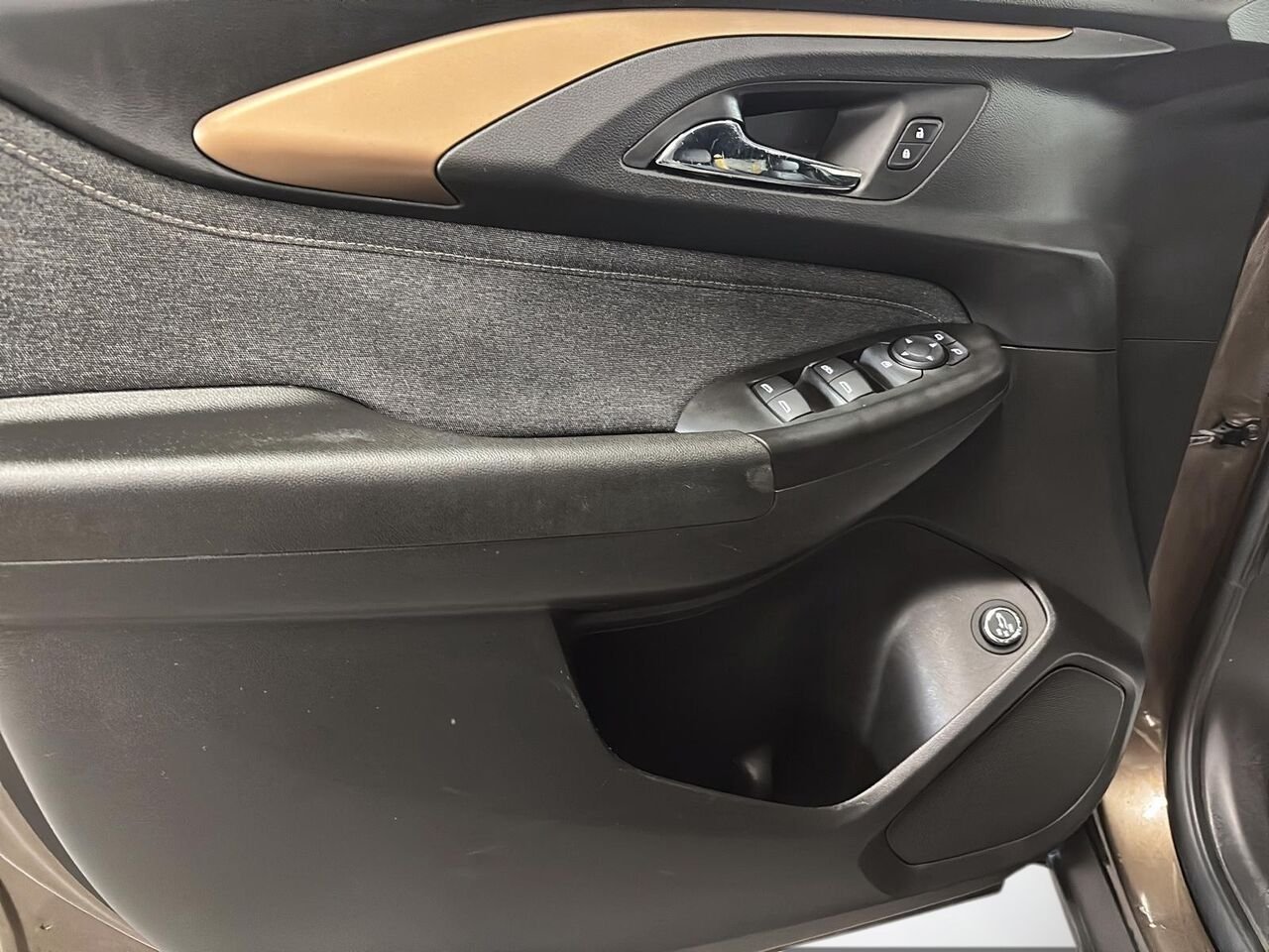 2021 Chevrolet Trailblazer 4 portes 4RM ACTIV White Saint-Hyacinthe - photo #9