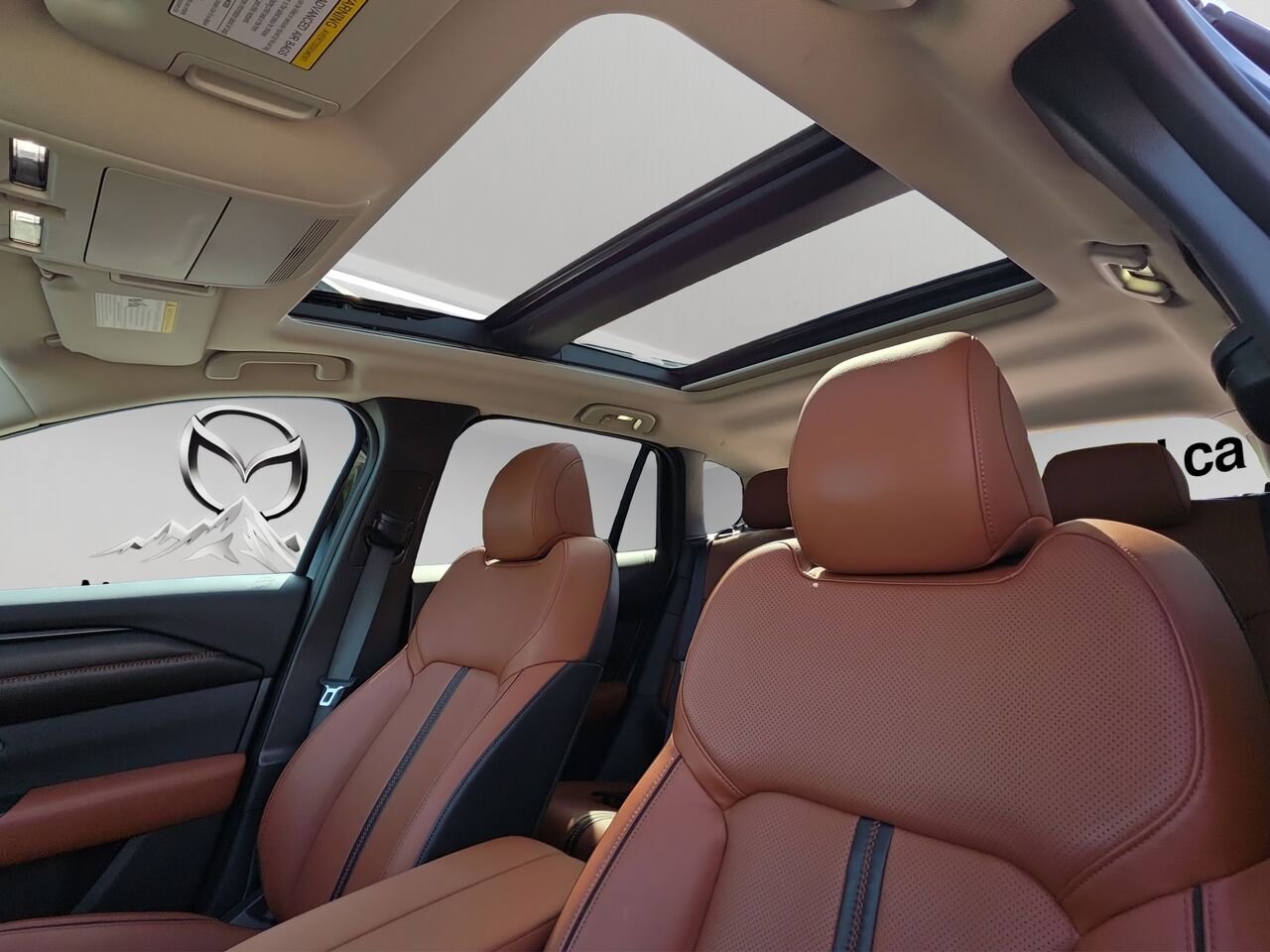 2023 Mazda CX-50 GT TI avec moteur turbo, Toit ouvrant panoramique, Apple carplay, Sièges en cuir Black Val-David - photo #7