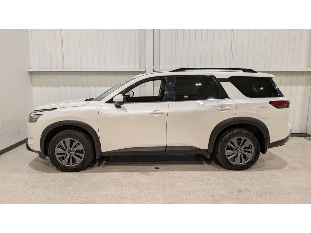 2024 Nissan Pathfinder Rock Creek 4WD White Val-David - photo #4