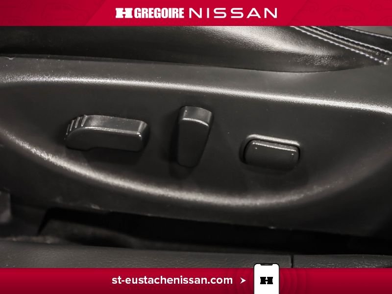 2017 Nissan Maxima White Laval - photo #28