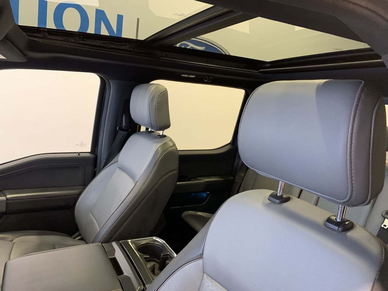 Ford F-150 Lightning LARIAT 2022 Gris Saint-Eustache - photo #28
