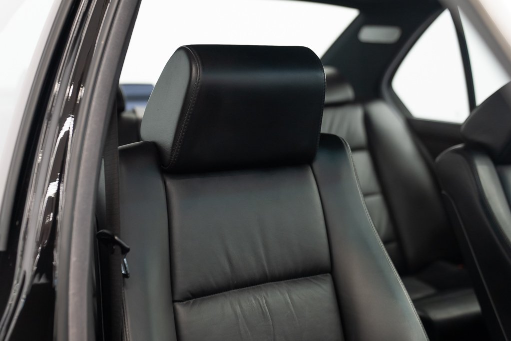 BMW M5 LOW KM! - $94500 USD 1992 Noir Montréal - photo #24