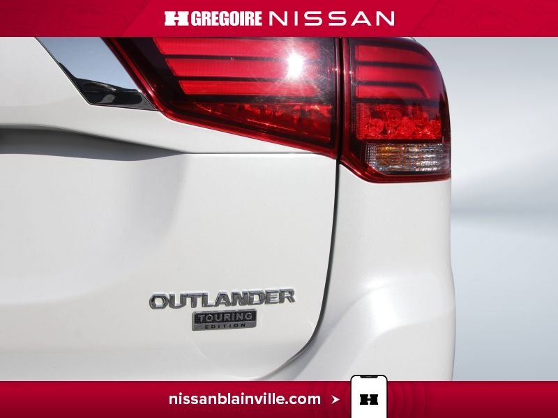 Mitsubishi Outlander 2018 Blanc Laval - photo #26