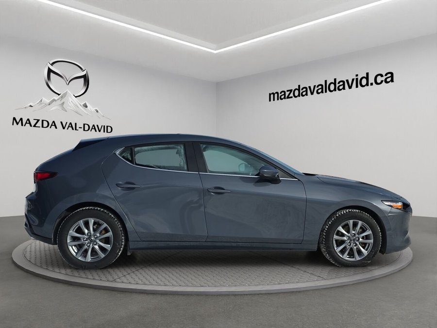 Mazda Mazda3 Sport GS AWD i-ACTIV BA, Jamais accidenté, Volant chauffant, Sièges à fonction mémoire, Toit ouvrant 2023 Gris