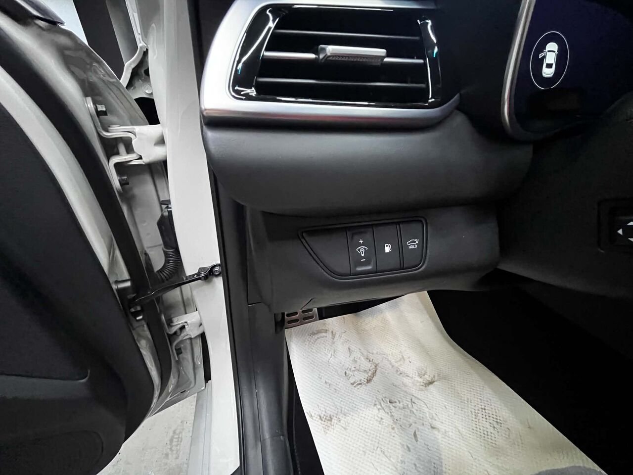 Genesis G70 2024 Gris Blainville - photo #18