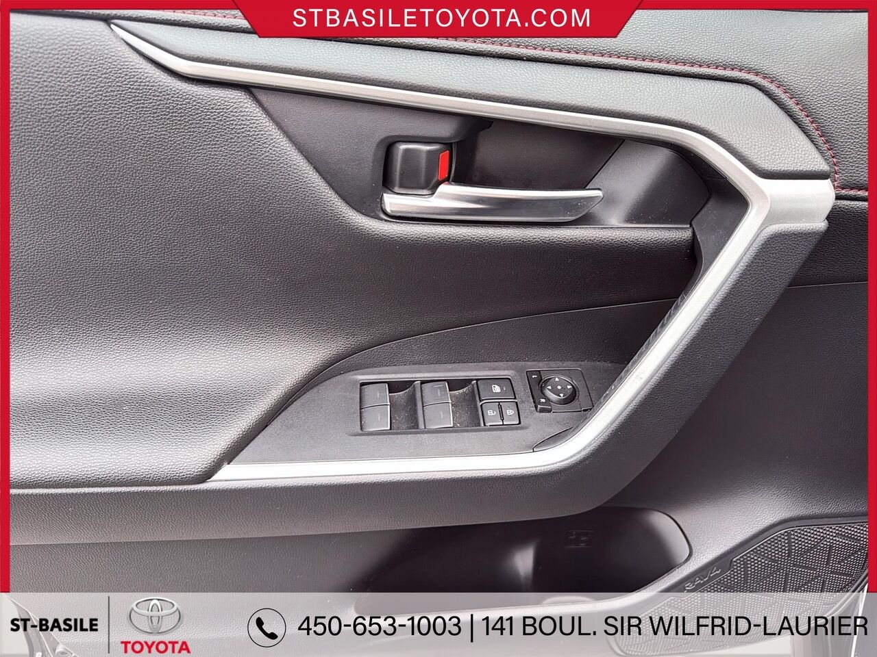 2024 TOYOTA RAV4 PRIME Black Saint-Basile-le-Grand - photo #13