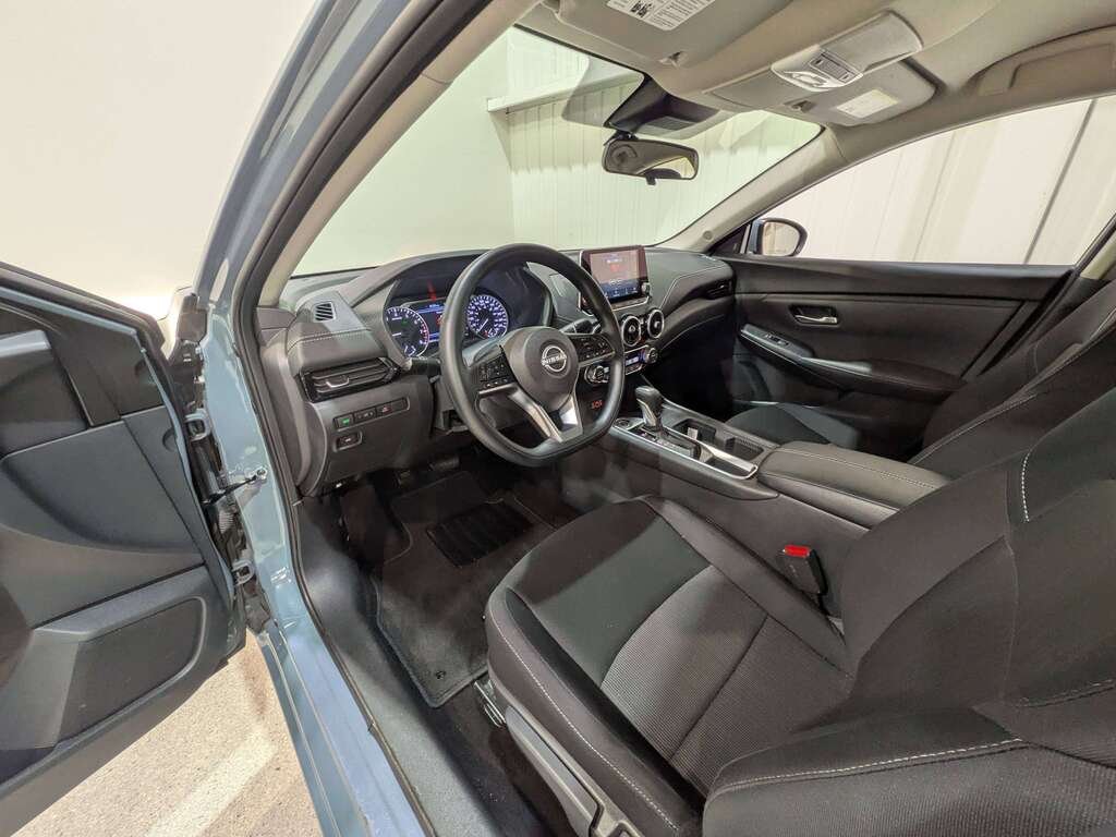 Nissan Sentra SV CVT 2024 Gris Val-David - photo #9