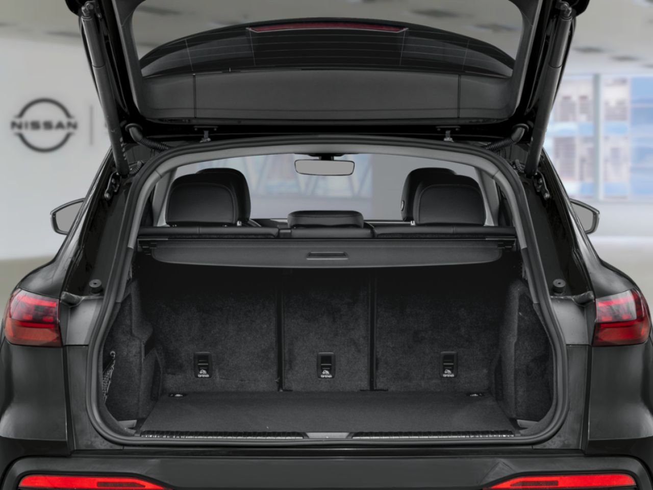 2025 Audi Q5 Mythos Black Metallic Laval - photo #3