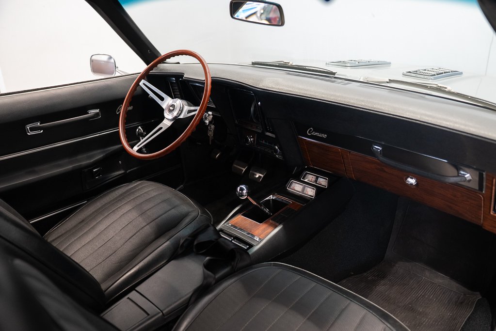 1969 Chevrolet Camaro Silver Montreal - photo #15
