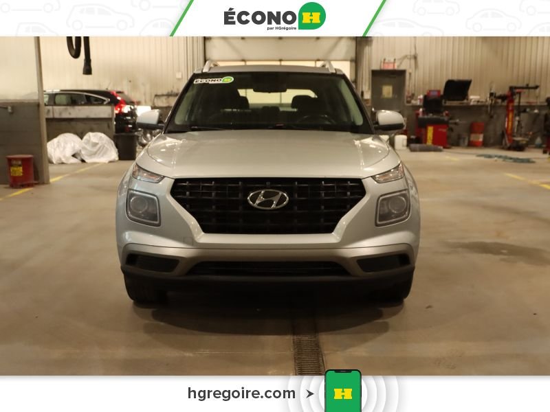 2021 Hyundai Venue Silver Saint-Eustache - photo #1