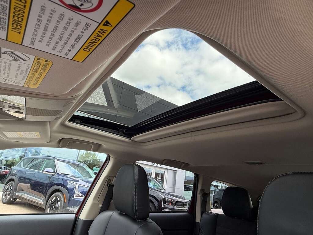 2020 Mitsubishi Outlander Red Gatineau - photo #19