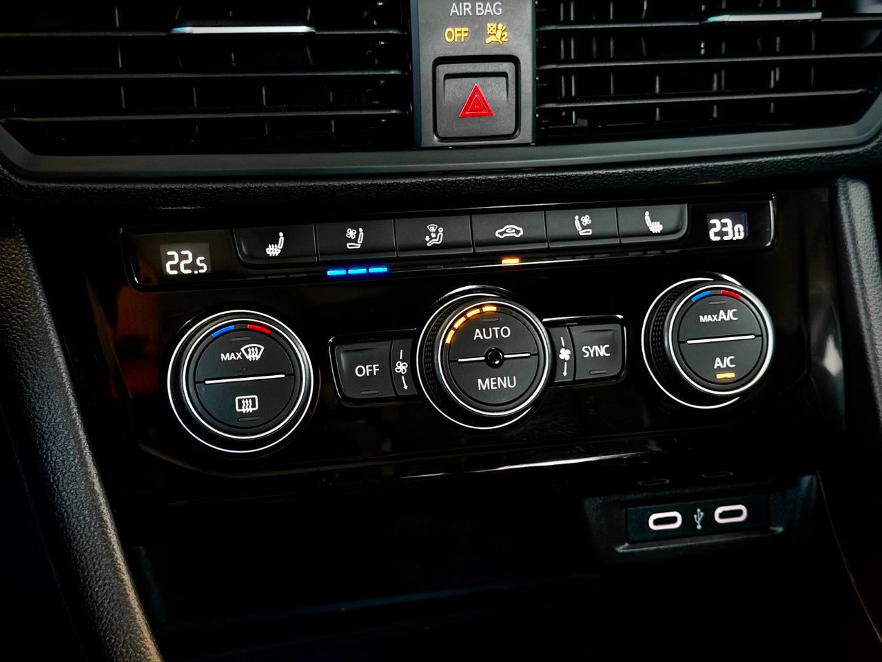 Volkswagen Jetta 2022 Gris Notre-Dame-des-Prairies - photo #32