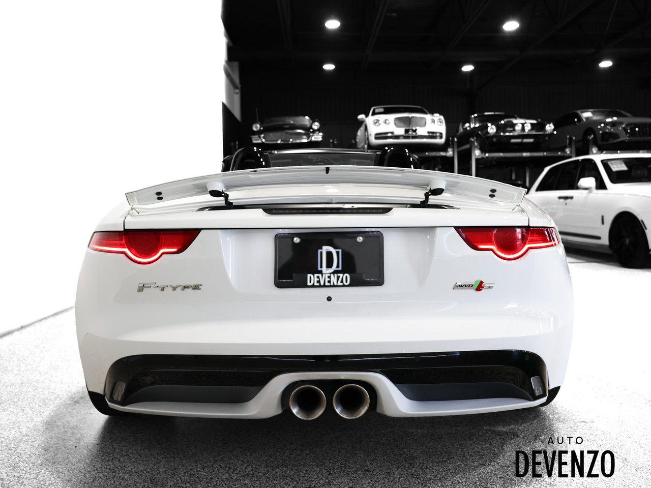 2016 Jaguar F-TYPE White Saint-Eustache - photo #4