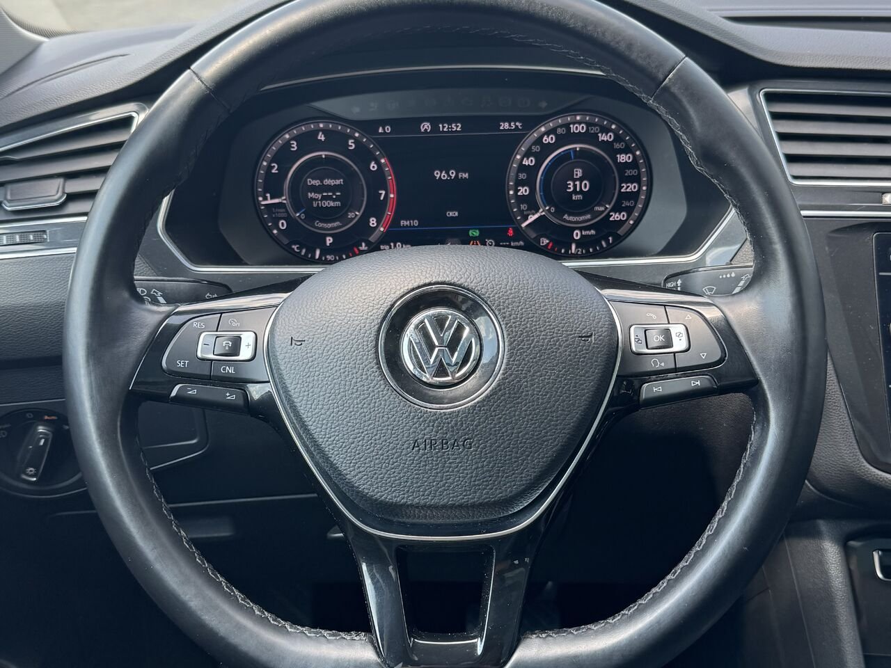 2018 Volkswagen Tiguan Highline Black Granby - photo #16