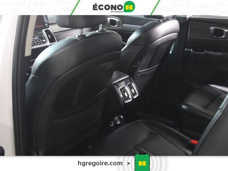 2022 Kia Sorento White Laval - photo #20